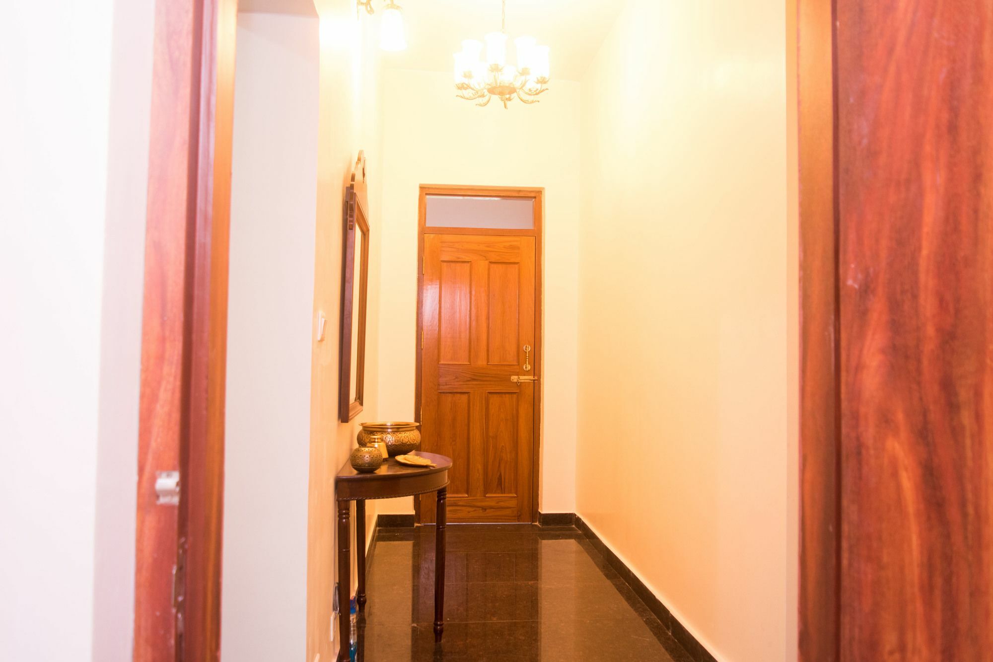 Oyo 7187 Earth Aromaa Hotel Calcutta Exterior foto